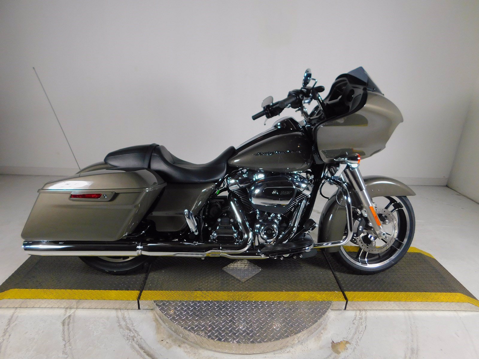 New 2019 Harley-Davidson Road Glide FLTRX Touring in West Palm Beach ...