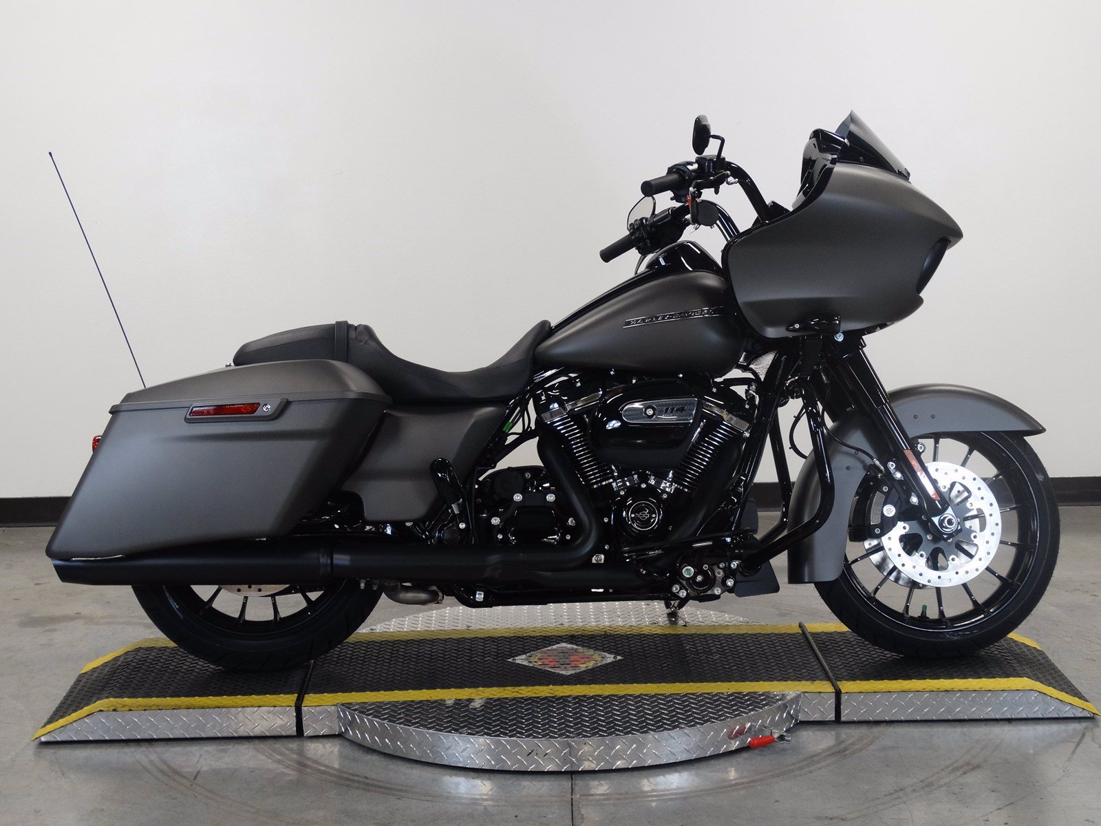 New 2019 Harley-Davidson Road Glide Special FLTRXS Touring in West Palm