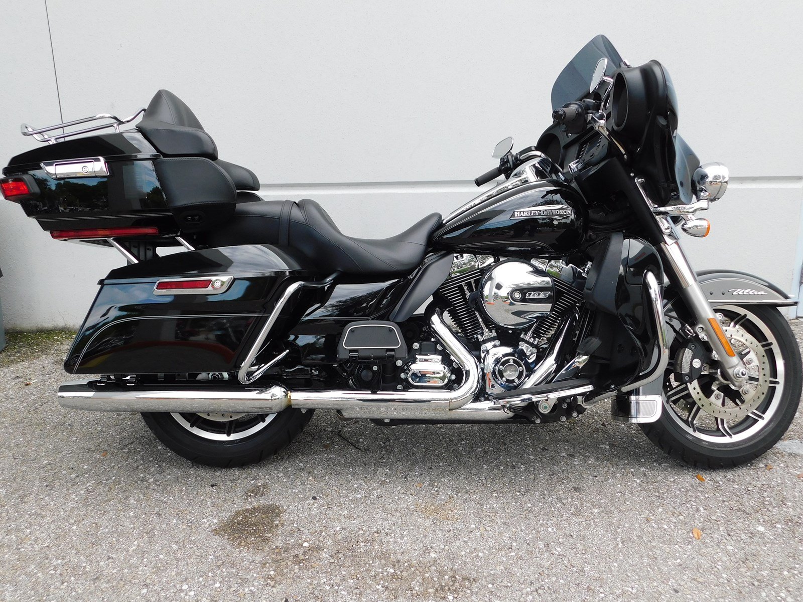 Pre-Owned 2016 Harley-Davidson Electra Glide Ultra Classic FLHTCU ...