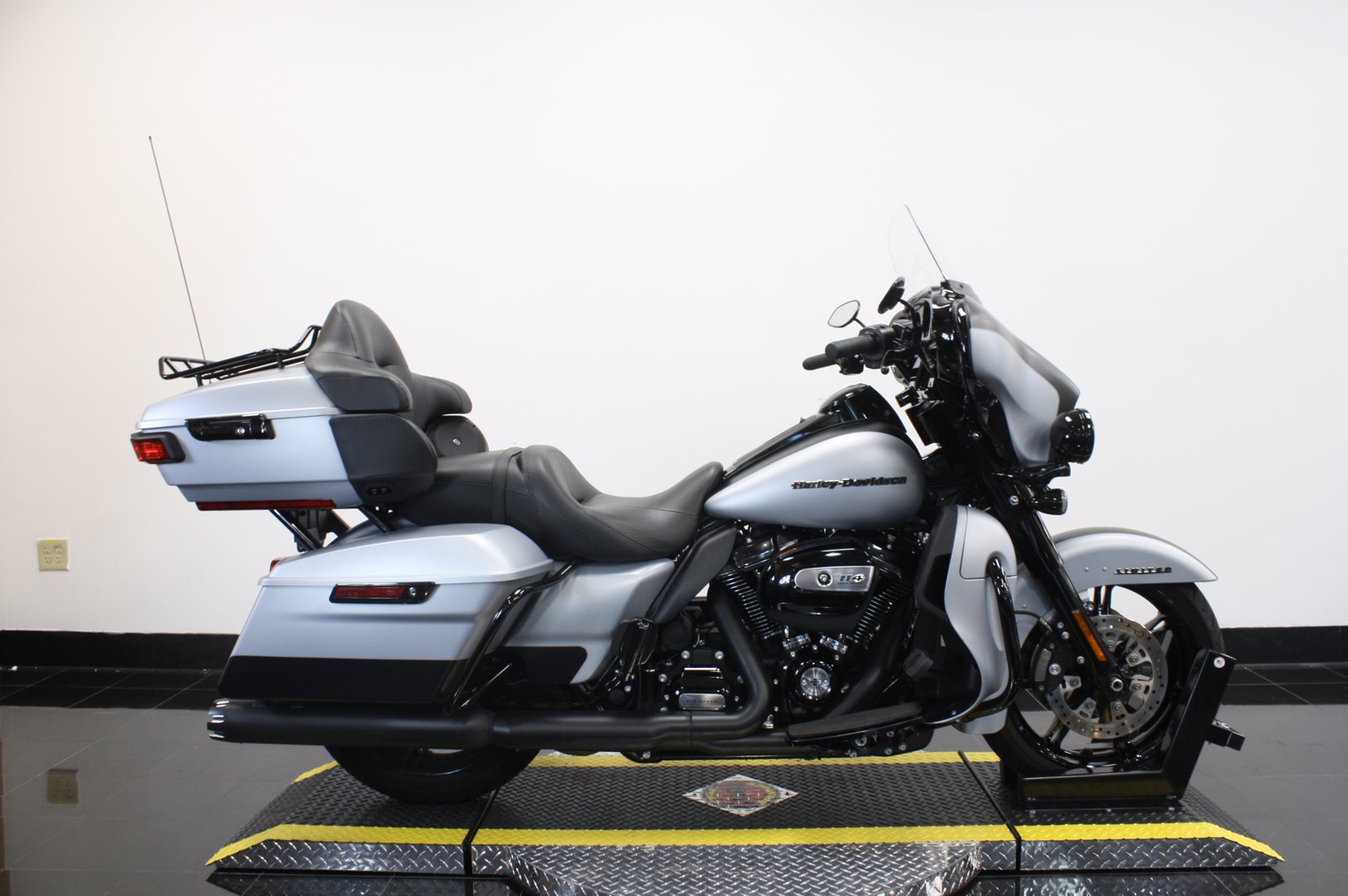 Pre-Owned 2020 Harley-Davidson Ultra Limited FLHTK Touring in West Palm ...