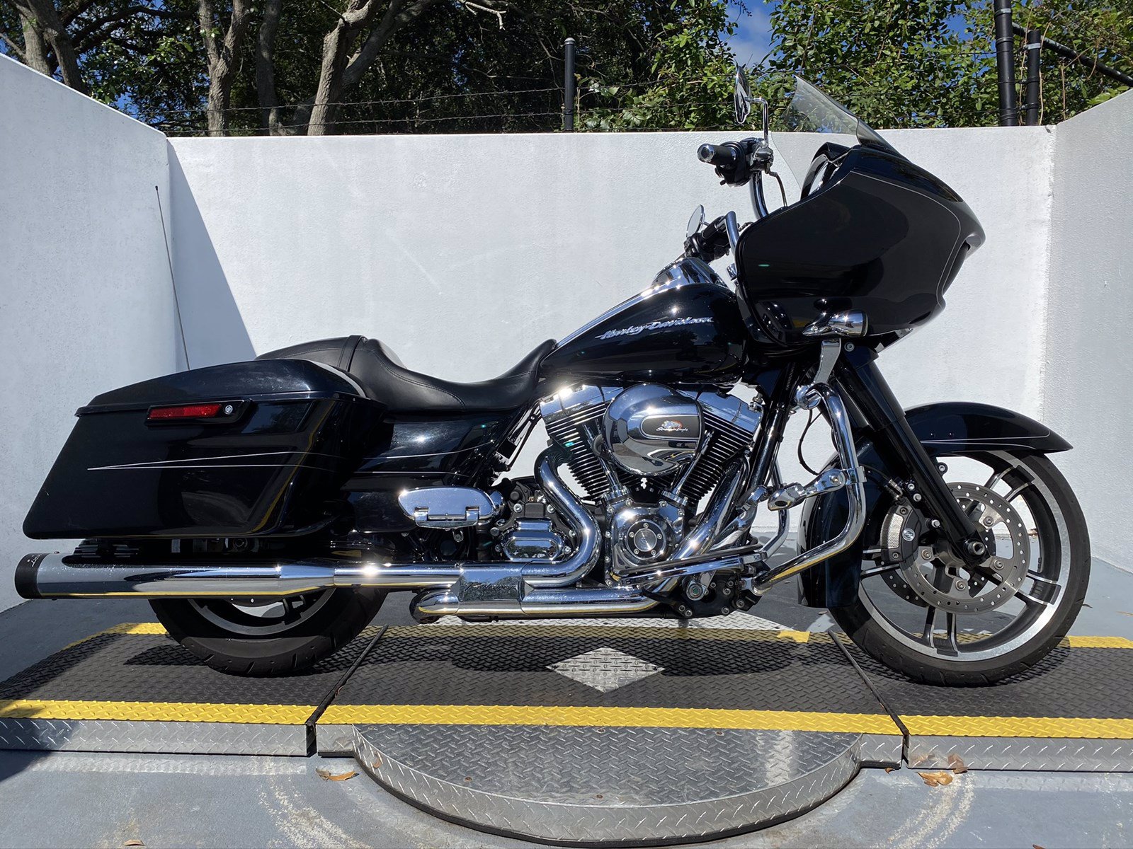 Pre-Owned 2016 Harley-Davidson Road Glide Special FLTRXS Touring in ...