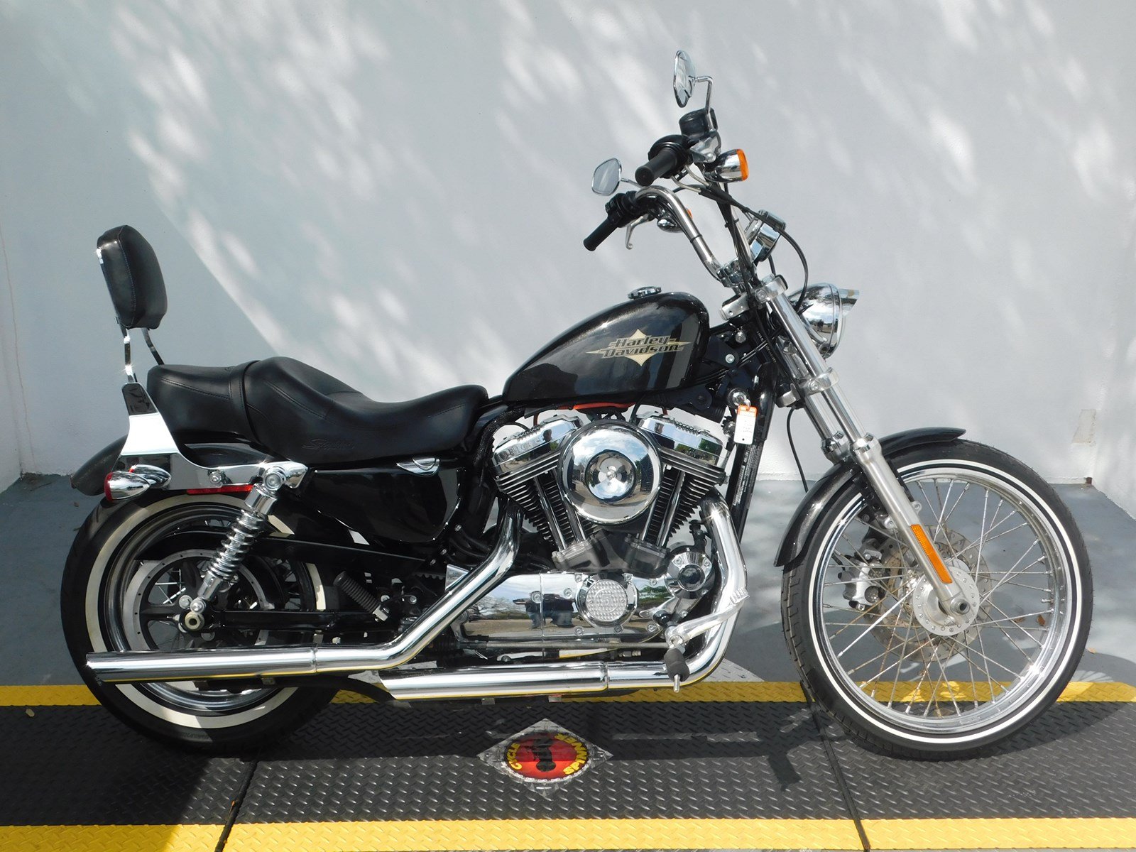 Pre-Owned 2015 Harley-Davidson Sportster Seventy-Two XL1200V Sportster ...