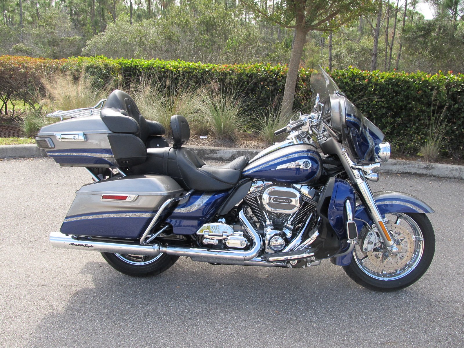 Pre-Owned 2016 Harley-Davidson Limited CVO FLHTKSE CVO/Touring in West ...