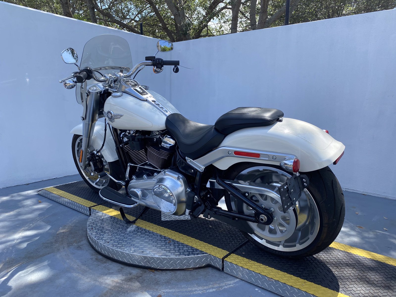 Pre Owned 2018 Harley Davidson Softail Fat Boy Flfb Softail In West Palm Beach U054927 Palm 0900