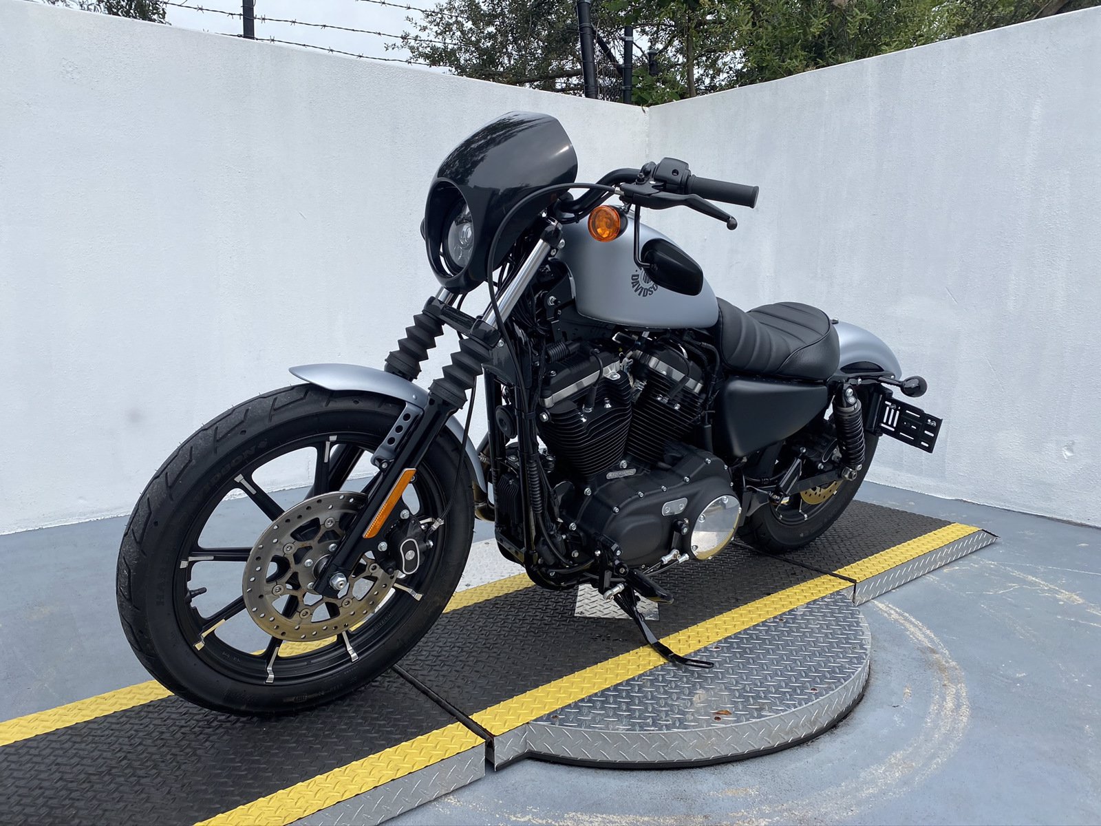 Pre-Owned 2020 Harley-Davidson Sportster Iron 883 XL883N ...