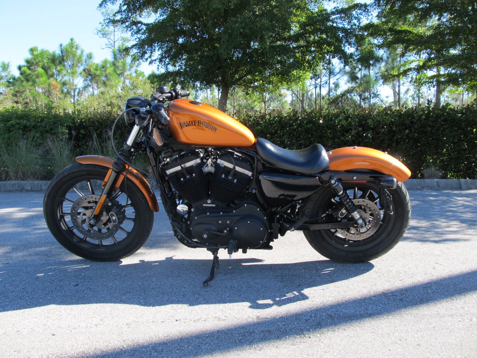 Pre-Owned 2014 Harley-Davidson Sportster Iron 883 XL883N ...