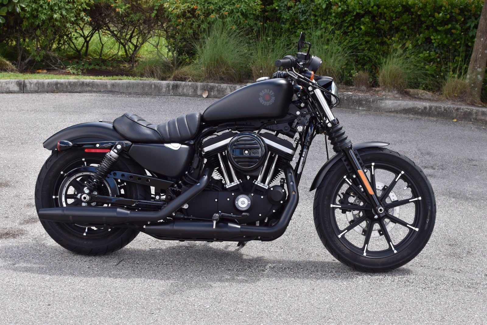 Pre-Owned 2020 Harley-Davidson Sportster Iron 883 XL883N ...