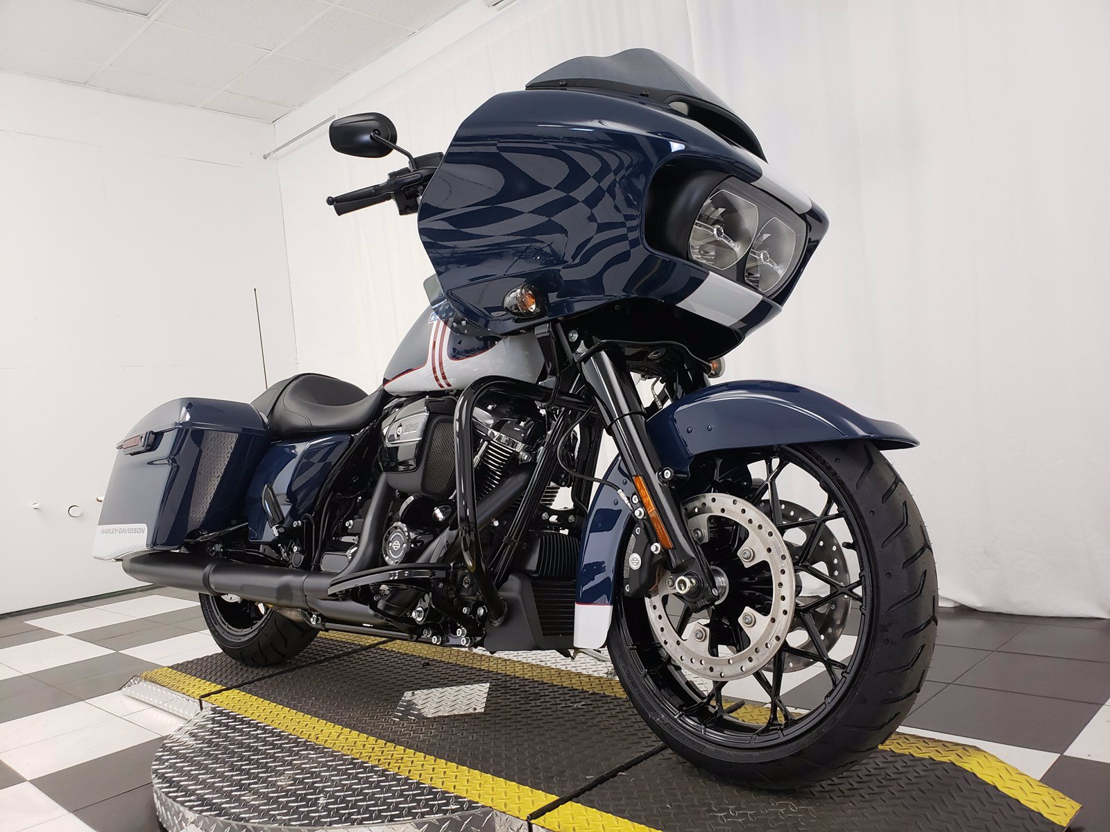 2020 harley road glide for sale